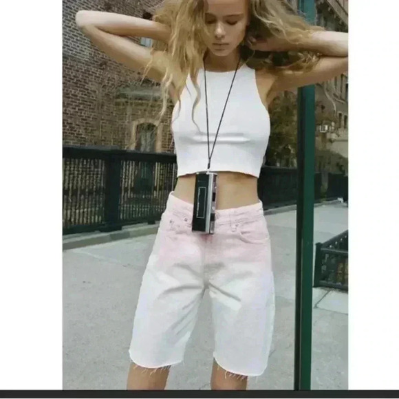 ✨🆕Zara🆕✨ | Pink and white  ombré Bermuda Jean shorts - Picture 1 of 11